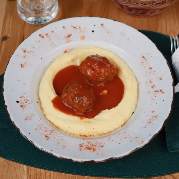 Ćufte u paradajz sosu