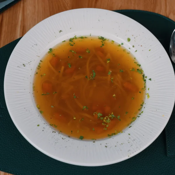 Domaća kokošija supa