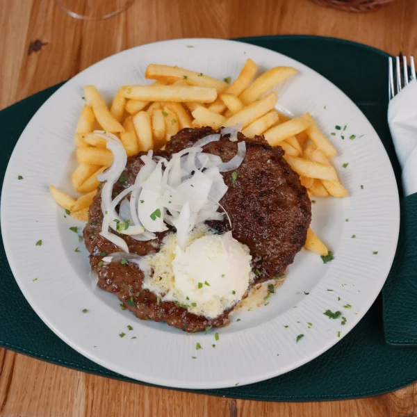Špikovana pljeskavica